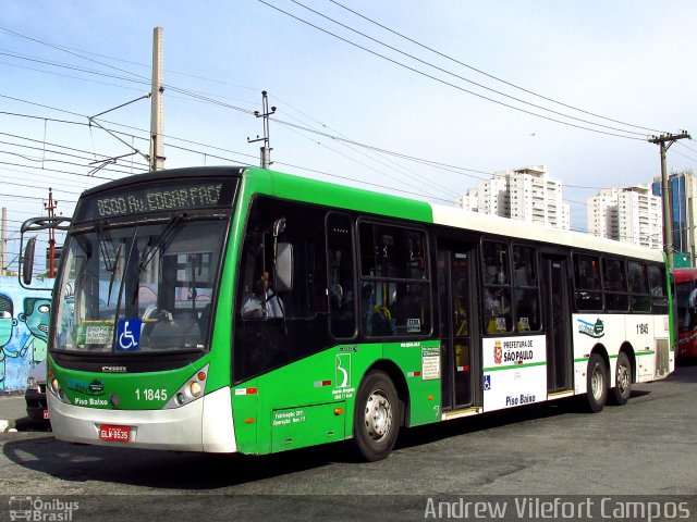 Viação Santa Brígida 1 1845 na cidade de São Paulo, São Paulo, Brasil, por Andrew Campos. ID da foto: 4245159.