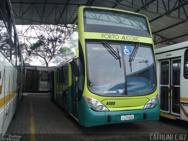 Companhia Carris Porto-Alegrense 8500 na cidade de Porto Alegre, Rio Grande do Sul, Brasil, por Jessica Rodrigues. Número da foto: #4292625.