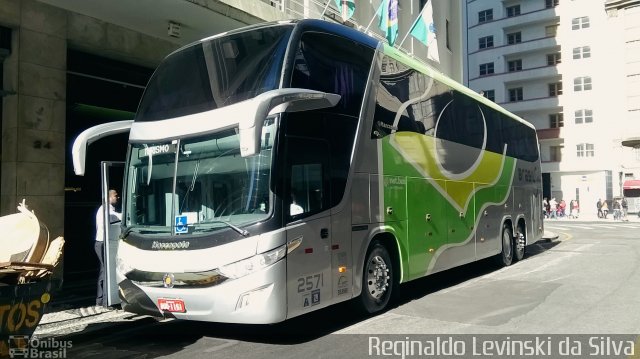 Brasil Sul Linhas Rodoviárias 2571 na cidade de Curitiba, Paraná, Brasil, por Reginaldo Levinski da Silva. ID da foto: 4310588.