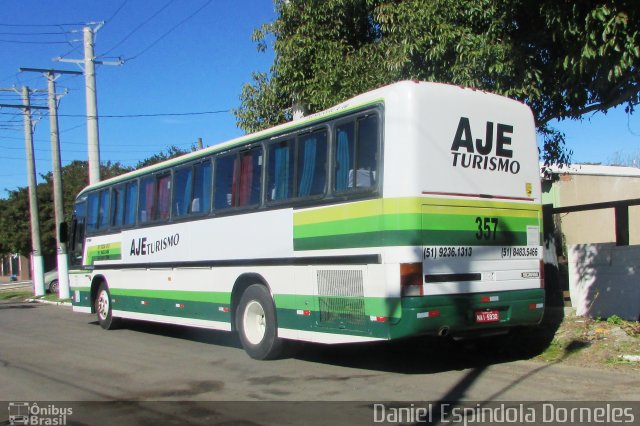 A.J.E. Viagens e Turismo 357 na cidade de Tramandaí, Rio Grande do Sul, Brasil, por Daniel Espindola Dorneles. Número da foto: #4312287.