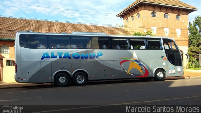 Alta Onda Turismo 0030 na cidade de Toledo, Paraná, Brasil, por Marcelo Santos Moraes. Número da foto: #4310807.