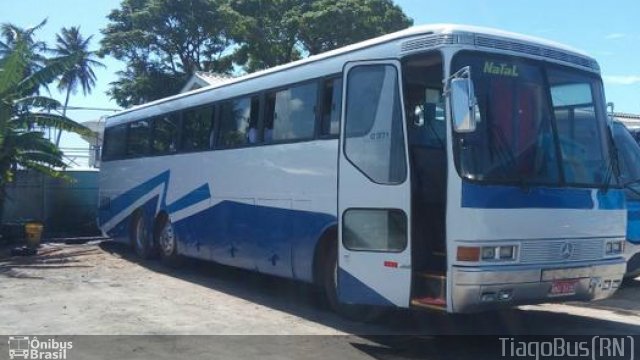 Ônibus Particulares 1242 na cidade de Goianinha, Rio Grande do Norte, Brasil, por Tiago Gomes da Silva. Número da foto: #4314224.