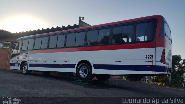 Breda Transportes e Serviços 4221 na cidade de Araraquara, São Paulo, Brasil, por Leonardo Aparecido da Silva. Número da foto: #4319085.