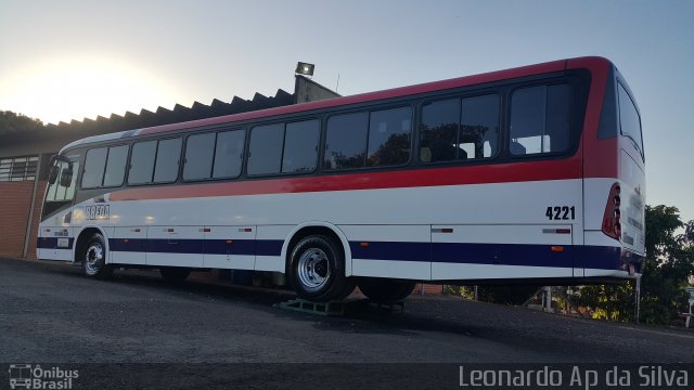 Breda Transportes e Serviços 4221 na cidade de Araraquara, São Paulo, Brasil, por Leonardo Aparecido da Silva. ID da foto: 4319085.