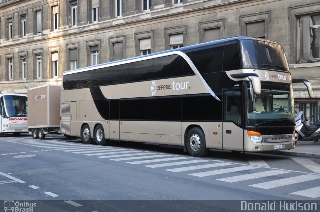 Efferis Tour 6462 na cidade de Paris, Île-de-France, França, por Donald Hudson. Número da foto: #4322343.