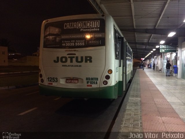 Jotur - Auto Ônibus e Turismo Josefense 1253 na cidade de Palhoça, Santa Catarina, Brasil, por João Vitor  Peixoto. Número da foto: #4322232.