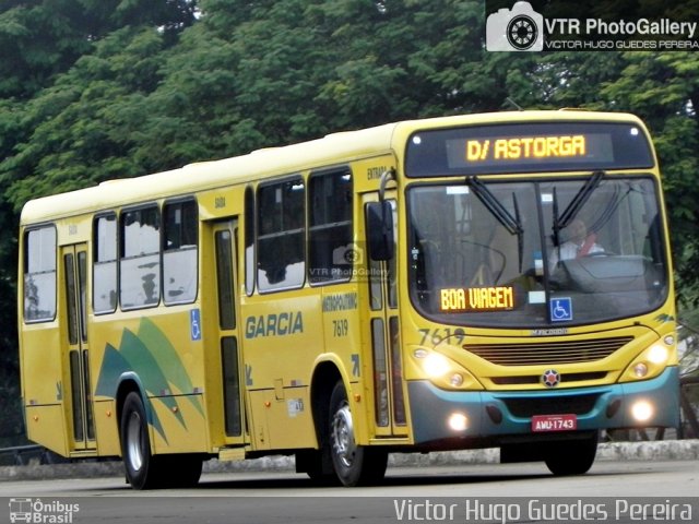 Viação Garcia 7619 na cidade de Maringá, Paraná, Brasil, por Victor Hugo Guedes Pereira. Número da foto: #4324756.
