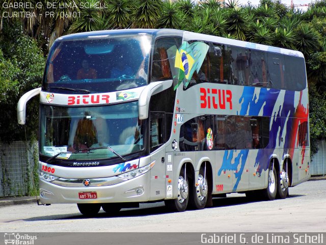 Bitur Transporte Coletivo e Turismo 1300 na cidade de Curitiba, Paraná, Brasil, por Gabriel Giacomin de Lima. ID da foto: 4325811.