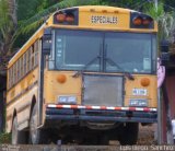 Ônibus Particulares HB 2386 na cidade de Chira, Puntarenas, Puntarenas, Costa Rica, por Luis Diego Sánchez. Número da foto: #4328618.