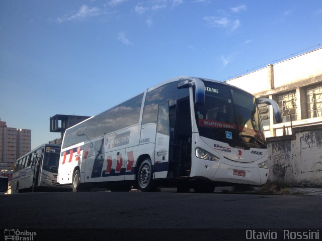 São João Votorantim - Sorotur Turismo 4600 na cidade de Sorocaba, São Paulo, Brasil, por Otavio Rossini. Número da foto: #4331260.