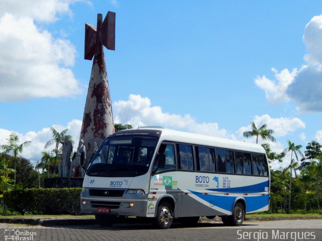 Boto Turismo 37 na cidade de Porto Seguro, Bahia, Brasil, por Sergio Marques . Número da foto: #4333042.
