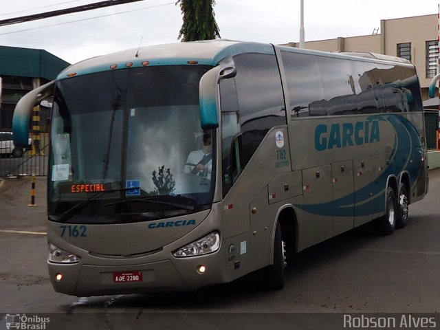 Viação Garcia 7162 na cidade de Londrina, Paraná, Brasil, por Robson Alves. ID da foto: 4333762.