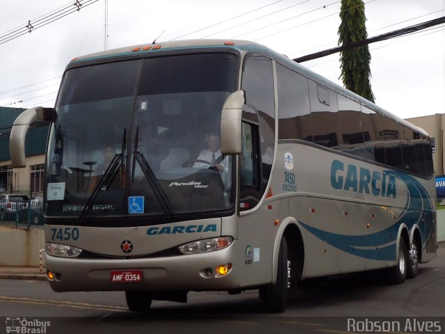 Viação Garcia 7450 na cidade de Londrina, Paraná, Brasil, por Robson Alves. ID da foto: 4333714.