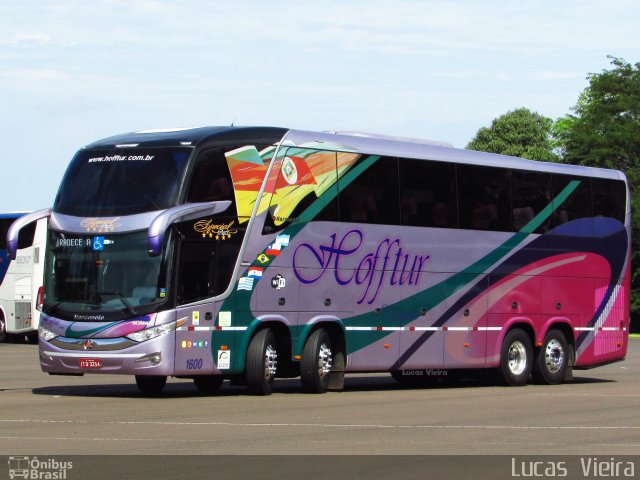 Hofftur Transportes e Turismo 1600 na cidade de Foz do Iguaçu, Paraná, Brasil, por Lucas Vieira. Número da foto: #4337165.