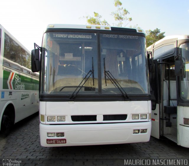 Empresa Gontijo de Transportes 9705 na cidade de Belo Horizonte, Minas Gerais, Brasil, por Maurício Nascimento. Número da foto: #4339699.
