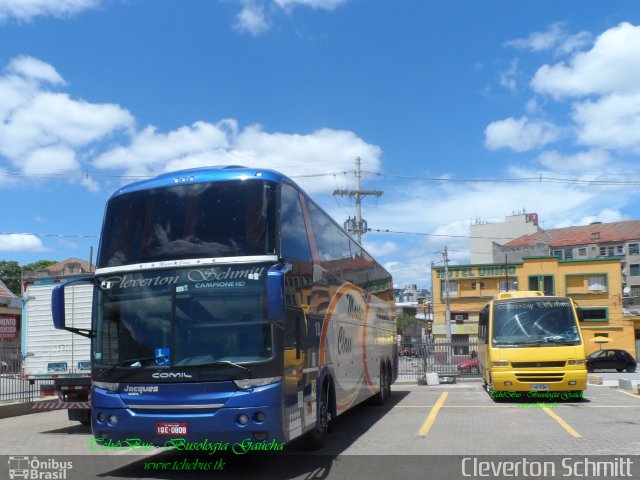 Jacques Turismo 10 na cidade de Porto Alegre, Rio Grande do Sul, Brasil, por Cleverton Schmitt. Número da foto: #4340229.