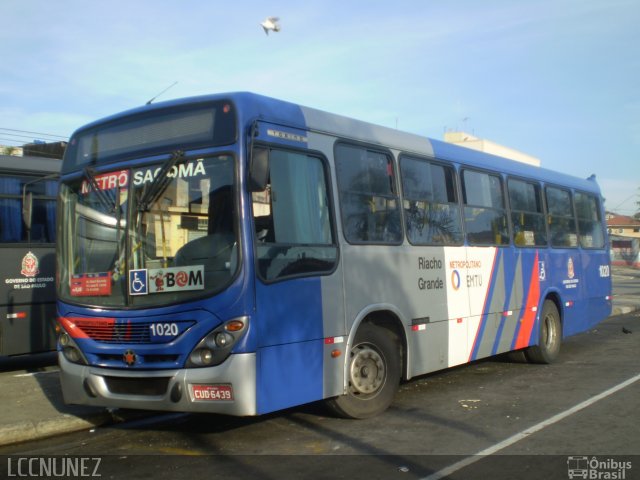 Viação Riacho Grande 1020 na cidade de São Bernardo do Campo, São Paulo, Brasil, por Luis Nunez. Número da foto: #4343254.