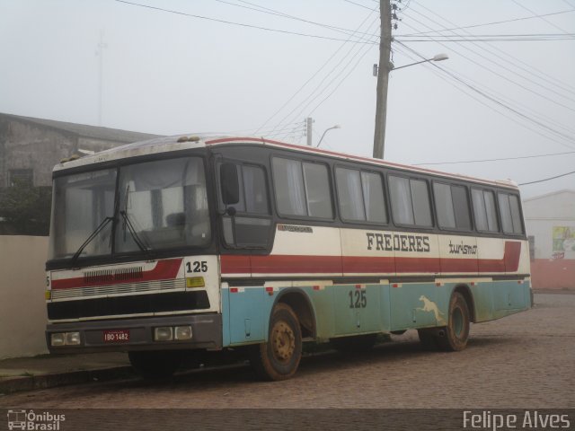 Expresso Frederes > Frederes Turismo 125 na cidade de Pinheiro Machado, Rio Grande do Sul, Brasil, por Felipe Alves. Número da foto: #4342317.