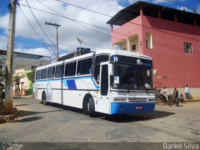 Rosângela Turismo 1112 na cidade de Bom Jesus do Galho, Minas Gerais, Brasil, por Daniel Silva. ID da foto: 4350771.