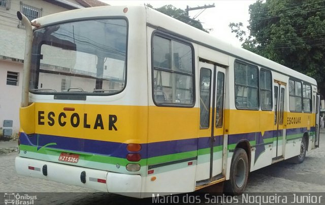 Escolares 9176 na cidade de Entre Rios, Bahia, Brasil, por Mario dos Santos Nogueira Junior. Número da foto: #4350490.