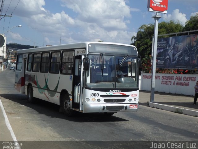 Voltur - Viação Oliveira Turismo 800 na cidade de Oliveira, Minas Gerais, Brasil, por João César Luz. Número da foto: #4352783.