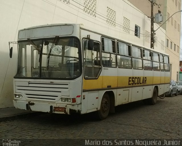 Escolares 8047 na cidade de Piritiba, Bahia, Brasil, por Mario dos Santos Nogueira Junior. ID da foto: 4295918.