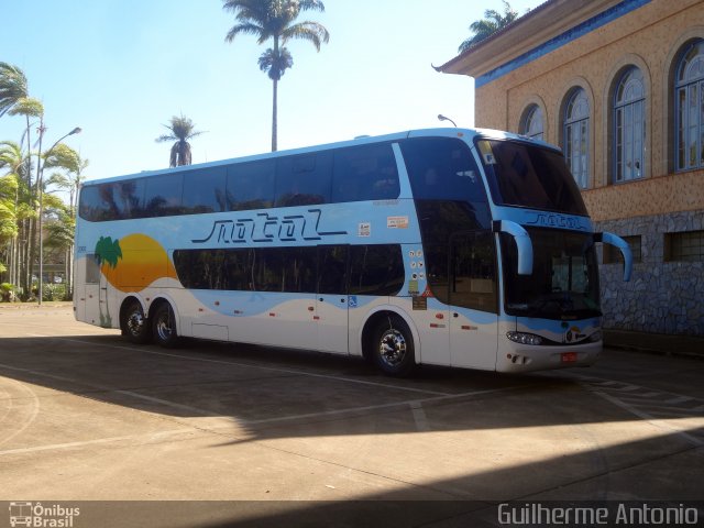 Transportadora Turística Natal 2000 na cidade de Araxá, Minas Gerais, Brasil, por Guilherme Antonio. Número da foto: #4358894.