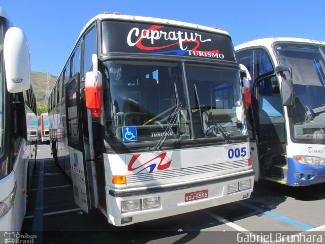 Capratur Turismo 005 na cidade de Aparecida, São Paulo, Brasil, por Gabriel Brunhara. Número da foto: #4301659.