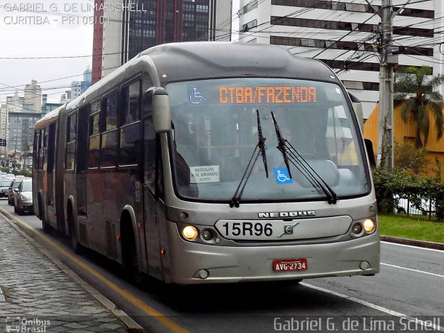 Leblon Transporte de Passageiros 15R96 na cidade de Curitiba, Paraná, Brasil, por Gabriel Giacomin de Lima. Número da foto: #4302958.
