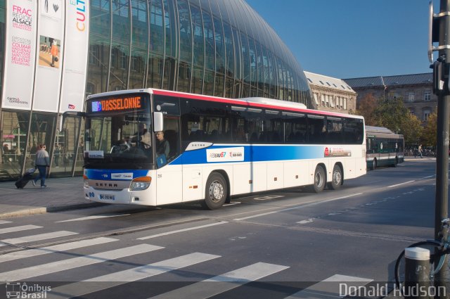 CTBR - Compagnie des Transports du Bas-Rhin 250 na cidade de Strasbourg, Bas-Rhin, Alsace-Champagne-Ardenne-Lorraine, França, por Donald Hudson. ID da foto: 4309315.