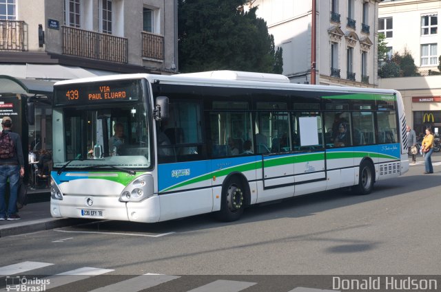 Sqybus 236EFY78 na cidade de Versailles, Yvelines, Île-de-France, França, por Donald Hudson. Número da foto: #4309379.