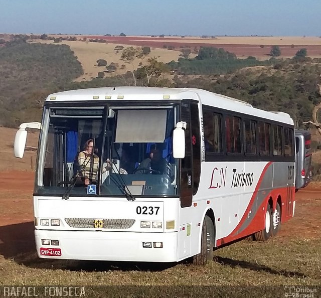 LN Turismo 0237 na cidade de Perdizes, Minas Gerais, Brasil, por RAFAEL  JUNIO FONSECA. Número da foto: #4361143.