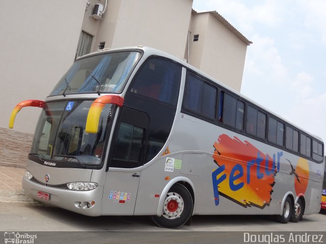 Fertur Turismo 3024 na cidade de Trindade, Goiás, Brasil, por Douglas Andrez. Número da foto: #4391363.