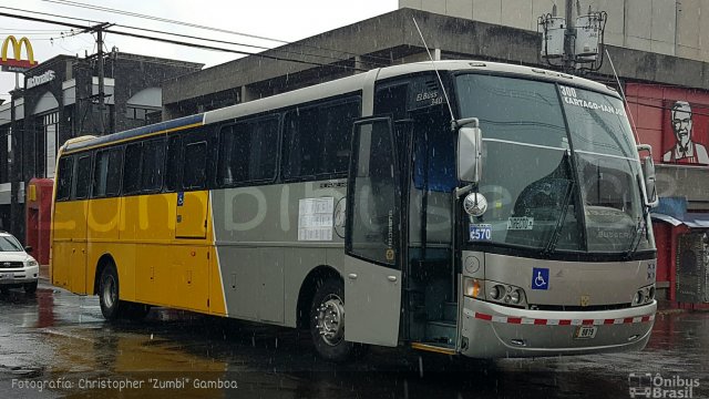 Lumaca SJB 8819 na cidade de , por Christopher Gamboa. ID da foto: 4391157.