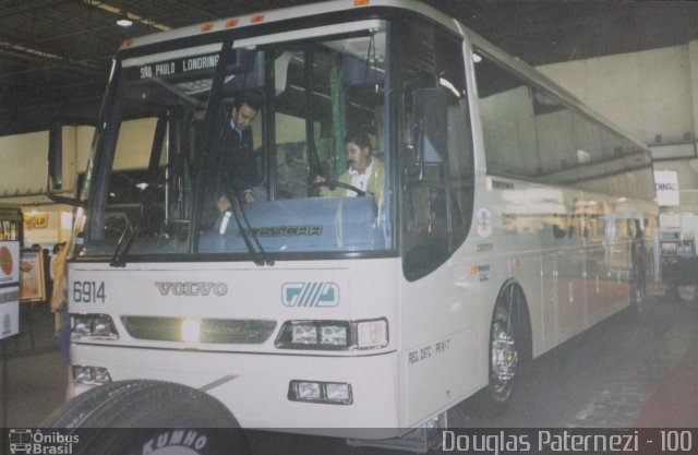 Viação Garcia 6914 na cidade de São Paulo, São Paulo, Brasil, por Douglas Paternezi. Número da foto: #4391679.