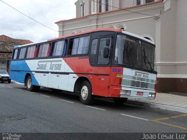 Samuel Transporte Turismo 850 na cidade de Oliveira, Minas Gerais, Brasil, por João César Luz. ID da foto: 4363376.