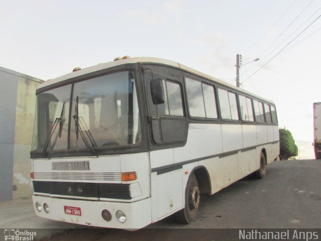 Ônibus Particulares 1385 na cidade de Anápolis, Goiás, Brasil, por Nathanael de Jesus  Azevedo. Número da foto: #4363715.