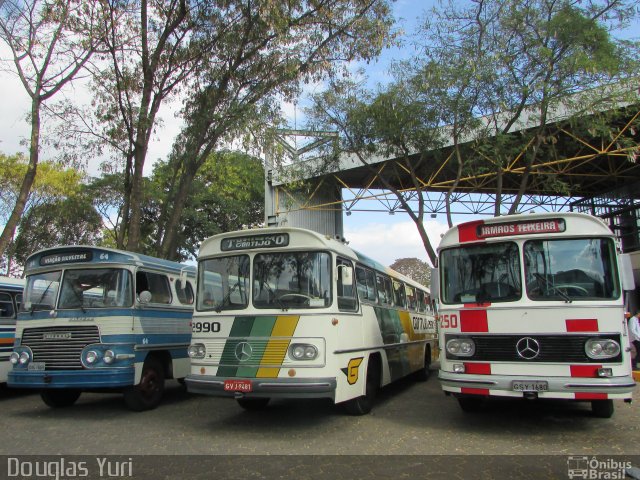 Empresa Gontijo de Transportes 2990 na cidade de Divinópolis, Minas Gerais, Brasil, por Douglas Yuri. Número da foto: #4363523.