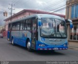 Ônibus Particulares CB 2745 na cidade de Alto Paraíso de Goiás, Goiás, Brasil, por Fernando Gonzalez Garita. Número da foto: #4408206.