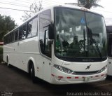 Ônibus Particulares 308 458 na cidade de Alto Paraíso de Goiás, Goiás, Brasil, por Fernando Gonzalez Garita. Número da foto: #4415715.