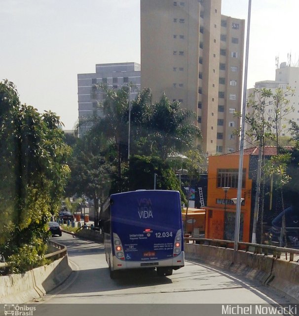 Auto Viação Bragança Metropolitana > Viação Raposo Tavares 12.034 na cidade de São Paulo, São Paulo, Brasil, por Michel Nowacki. Número da foto: #4417116.