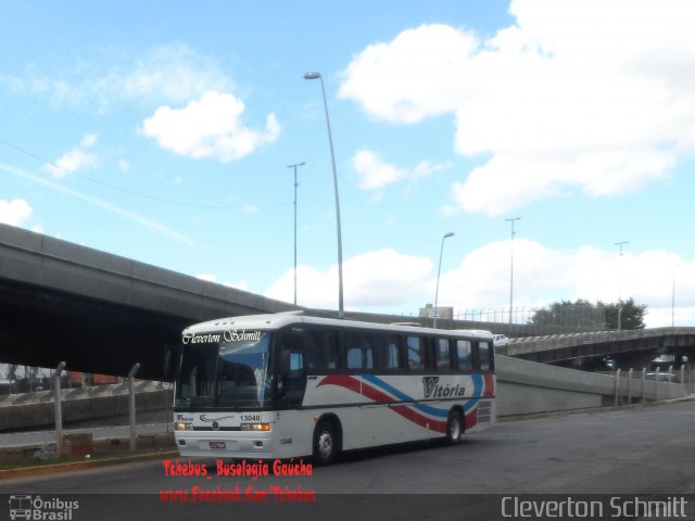 Expresso Vitória de Transportes 13040 na cidade de Porto Alegre, Rio Grande do Sul, Brasil, por Cleverton Schmitt. ID da foto: 4422126.