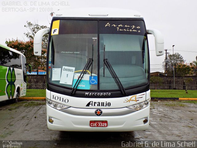 Viação Araujo 10110 na cidade de Bertioga, São Paulo, Brasil, por Gabriel Giacomin de Lima. Número da foto: #4423853.