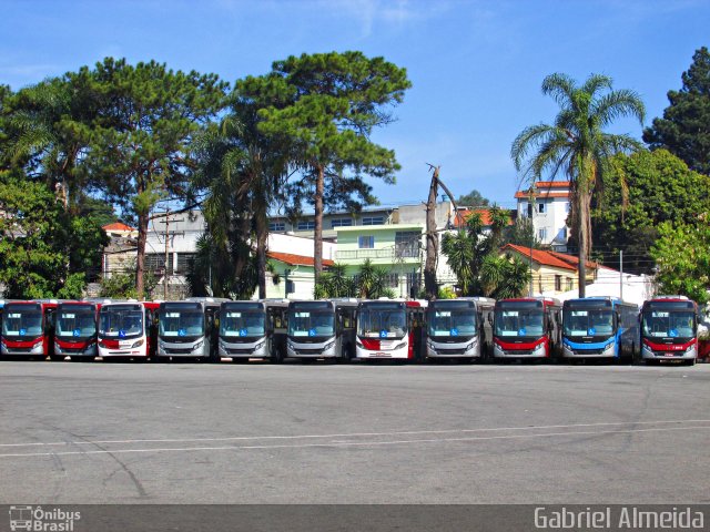 Transwolff Transportes e Turismo 7 8918 na cidade de São Paulo, São Paulo, Brasil, por Gabriel Almeida. Número da foto: #4367361.