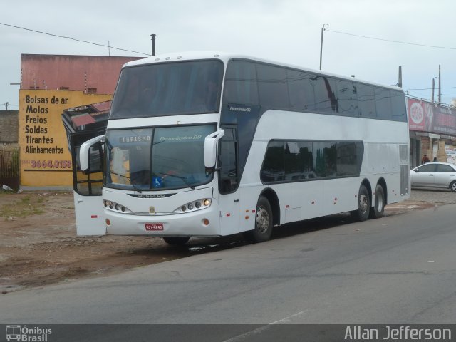 Ônibus Particulares 2013 na cidade de Natal, Rio Grande do Norte, Brasil, por Allan Jefferson. Número da foto: #4425710.