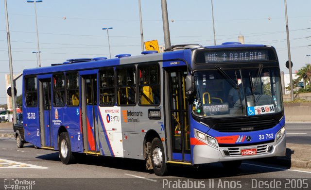 Guarulhos Transportes 33.763 na cidade de São Paulo, São Paulo, Brasil, por Cristiano Soares da Silva. ID da foto: 4427319.