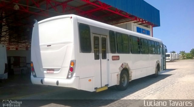 Ônibus Particulares  na cidade de Caucaia, Ceará, Brasil, por Luciano Tavares. Número da foto: #4426453.