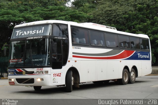 Transul Transportes Coletivos 1142 na cidade de São Paulo, São Paulo, Brasil, por Douglas Paternezi. ID da foto: 4427714.