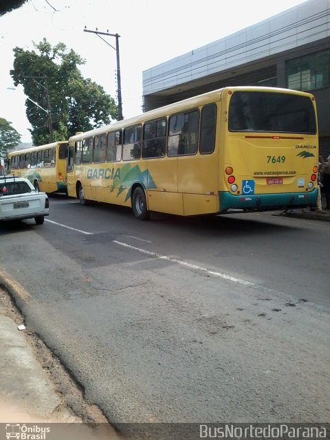 Viação Garcia 7649 na cidade de Apucarana, Paraná, Brasil, por Josino Vieira. Número da foto: #4368520.