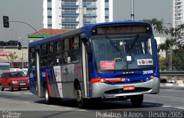 Auto Viação Urubupungá 20.556 na cidade de São Paulo, São Paulo, Brasil, por Cristiano Soares da Silva. Número da foto: #4368913.